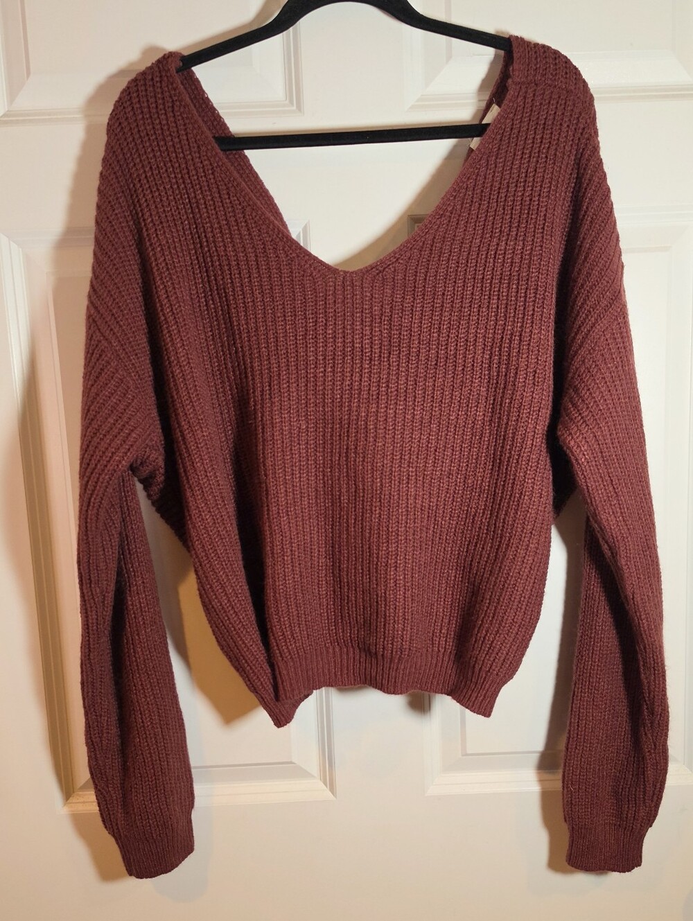 Harper Heritage V-Neck Ribbed Knit Twist Back Sweater - Burgundy XL